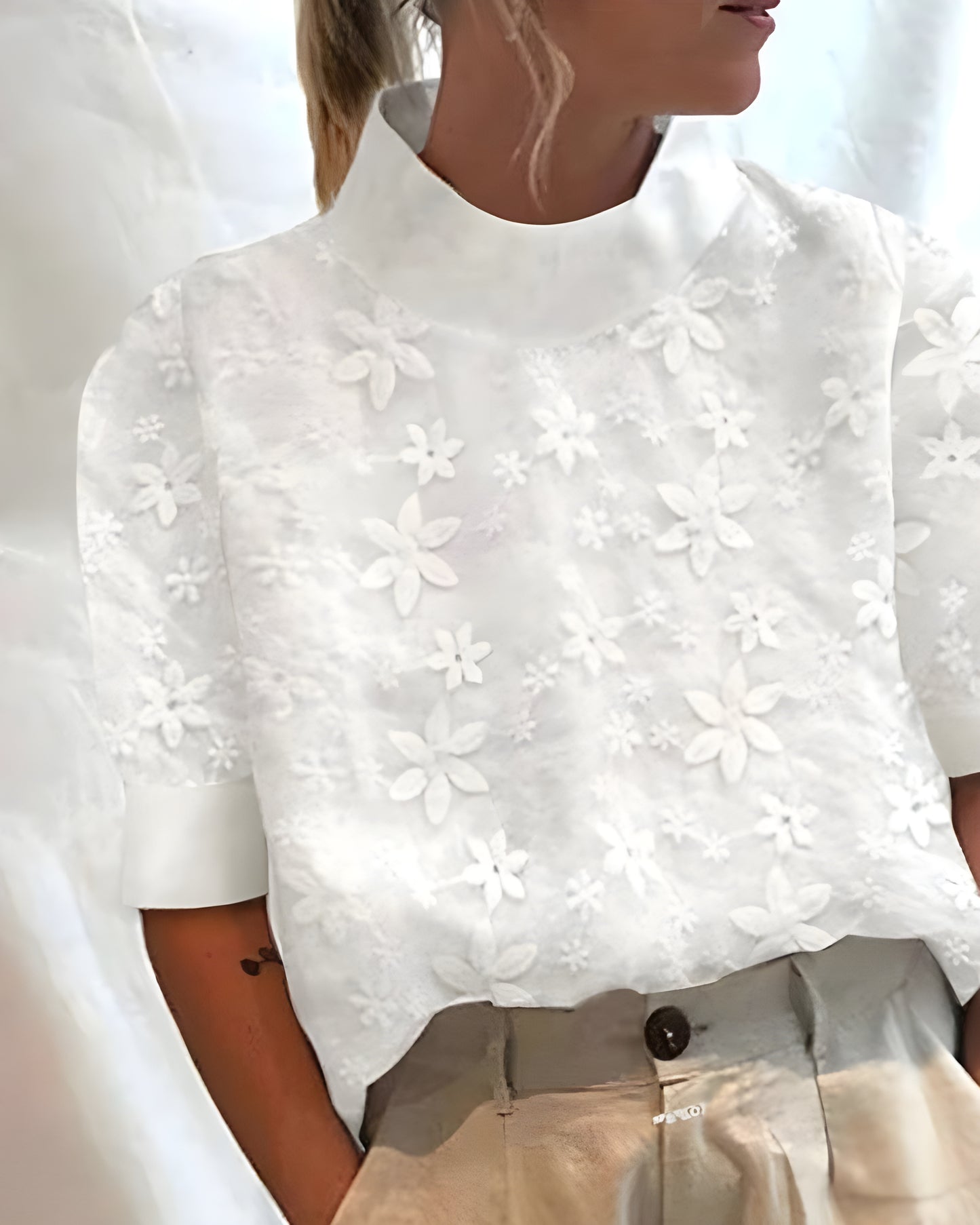 Doutzen™ | Klänning med Broderad Ståkrage